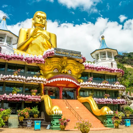 dambulla royal ccave temple golden tepmple